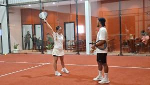 Pelatih-Padel-Nasrudin-saat-melatih-para-pemain-di-Hedera-Padel-Club-Banjarbaru-Rabu-1792025.jpg