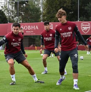 Pemain-Arsenal-Max-Dowman-saat-latihan-foto.jpg