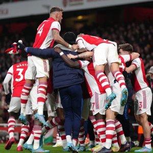 Pemain-Arsenal-merayakan-gol-dalam-laga-Liga-Inggris.jpg