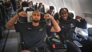 Pemain-Chelsea-berangkat-menuju-laga-tandang-menggunakan-pesawat-dalam-laga-Liga-Inggris.jpg