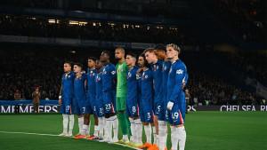 Pemain-Chelsea-berbaris-memberikan-penghormatan-menjelang-kickoff.jpg