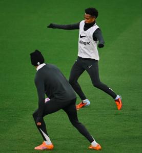 Pemain-Chelsea-kembali-menjalani-latihan-setelah-mengalahkan-Liverpool-di-liga-Inggris.jpg