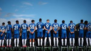 Pemain-Chelsea-saat-menggelar-sesi-foto-bersama-menjelang-bergulirnya-Liga-Inggris-t.jpg