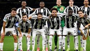 Pemain-Juventus-melakukan-sesi-foto-bersama-sebelum-pertandingan-Liga-Italia.jpg