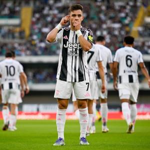 Pemain-Juventus-menunjukan-selebrasi-usai-menceak-gol-di-Liga-Italia.jpg