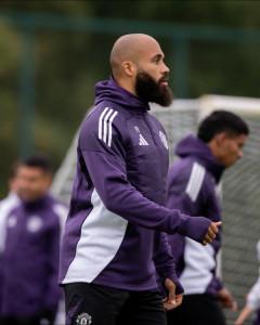 Pemain-Manchester-United-fokus-kembali-menjalani-latihan-untuk-persiapan-Liga-Inggris-pekan-ke-3.jpg