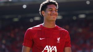 Pemain-Muda-Liverpool-Jarell-Quansah-yang-kini-pindah-ke-Bayern-Liverkusen.jpg