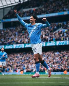 Pemain-baru-Manchester-City-Tijjani-Reijnders-tampak-bersemangat-usai-laga-Liga-Inggris.jpg