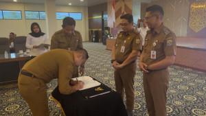 Penandatanganan-Komitmen-bersama-terkait-penyelesaian-TLRHP-BPK.jpg