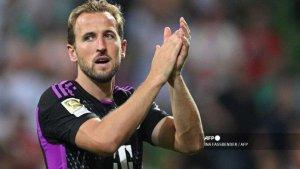 Penyerang-Bayern-Munich-asal-Inggris-09-Harry-Kane-bertepuk-tangan.jpg