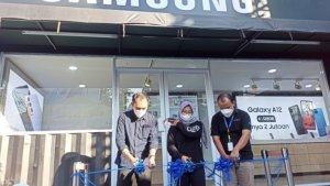 Peresmian-Gerai-Samsung-Premium-Store-di-Jalan-Sultan-Adam-Kota-Banjarmasin-Sabtu-26032022.jpg