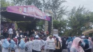 Perhelatan-akbar-Ulang-Tahun-Ultah-ke-43-sekaligus-Reuni-Akbar.jpg