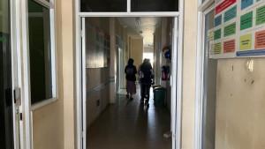 Pihak-keluarga-berada-di-Ruang-Jenazah-untuk-melakukan-pengambilan-jenazah-korban.jpg