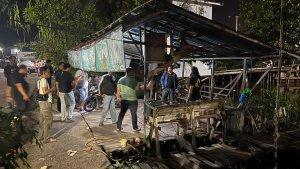Pihak-kepolisian-saat-berkumpul-di-lokasi-korban-ss.jpg