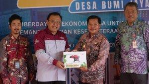 Politala-serahkan-mesin-pencacah.jpg