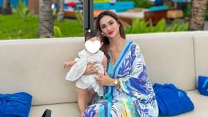 Potret-aktris-Tengku-Dewi-Putri-bersama-anak-bungsunya.jpg