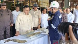 Prabowo-saat-penyerahan-aset.jpg