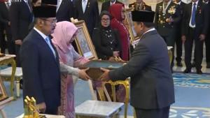 Presiden-Prabowo-Subianto-menganugerahkan-gelar-pahlawan-nasional.jpg