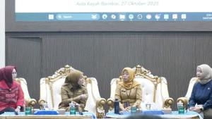 Program-Edukasi-Pengembangan-SDM-di-Bidang-Layanan-Publik.jpg