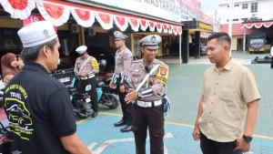 RAZIA-Satlantas-Polres-HST-melaksanakan-giat-tilang-dS.jpg