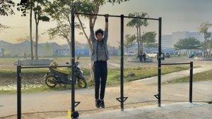 RTH-Citraland-dilengkapi-dengan-fasilitas-gym-seperti-pull-up-dan-chinning-bar.jpg