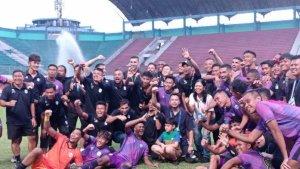 Raffi-Ahmad-dan-RANS-Nusantara-FC-rayakan-kemenangan-atas-Persikabo.jpg