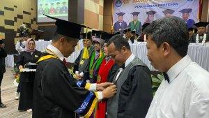 Rektor-ULM-kukuhkan-5-guru-besar2.jpg