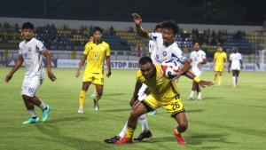 Rizky-Pora-Barito-Putera-vs-Persipal.jpg