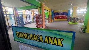 Ruang-baca-khusus-anak-di-Perpustakaan-Umum-Kabupaten-Tapin-di-kawasan-Rantau-Baru.jpg