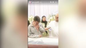 Ruben-Onsu-menangis-di-depan-jenazah-mantan-mertua.jpg