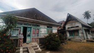 Rumah-Batu-di-Desa-Ninian-yang-berdiri-tahun-1926.jpg
