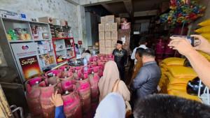 SIDAK-Sidak-gas-LPG-ke-sejumlah-agen-hingga-toks.jpg
