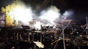 Satu-buah-rumah-di-Desa-Namun-Kecamatan-Jaro-Kabupaten-Tabalong-TERBAKAR.jpg