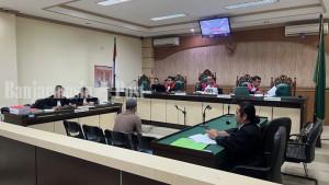 Sidang-dua-mantan-pegawai-Bank-BRI-Unit-Senakin-Kotabaru-yang-diduga-lakukan-korupsi.jpg