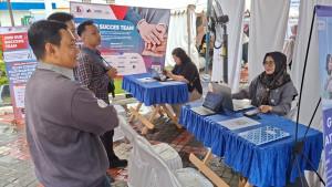 Suasana-Job-Fair-2025-di-Halaman-Balai-Kota-Banjarmasin.jpg