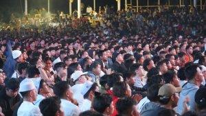 Suasana-nonton-bareng-pertandingan-sepak-bola-di-halaman-Balai-Kota-Banjarmasin.jpg