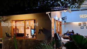 Suasana-nyaman-di-Momen-Kopi.jpg
