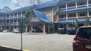 Suasana-tampak-depan-Fakultas-Kehutanan-Univeritan-Lambung-Mangkurat-ULM.jpg