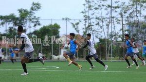 Tim-Barito-Putera-U18-latihan-di-Lapangan-Green-Yakin-Kabupaten-Banjar-Provinsi-Kalimantan-Selatan.jpg