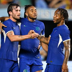 Trio-pemain-Chelsea-Raheem-Sterling-Axel-Disasi-dan-Ben-Chilwell-kompak-usai-mencetak-gol.jpg