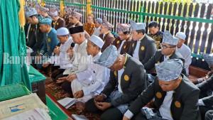 Unsur-Forkopimda-saat-melakukan-ziarah-ke-Makam-Sultan-Suriansyah2.jpg