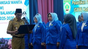 Wakil-Bupati-Balangan-Akhmad-Fauzi-melantik-Ketua-GOW.jpg