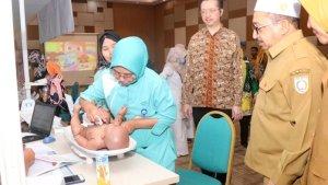 Wakil-Bupati-Banjar-Habib-Idrus-Al-Habsyi-meninjau-kegiatan-screening-stunting.jpg