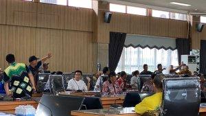 Warga-Jejangkit-interupsi.jpg