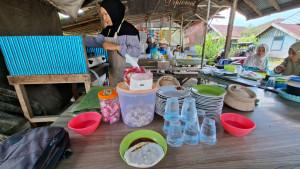 Warung-Acil-Nonie-di-Kandangan-yang-menjual-Apam-Batil.jpg