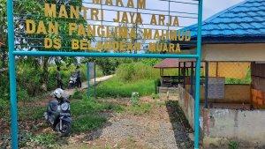 Wisata-religi-Makam-Mantri-Jaya-Arja-di-Desa-Belandean-Muara-qw.jpg