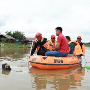 XDPENCARIAN-Proses-pencarian-orang-tenggelam-di-D.jpg