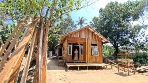 bedah-rumah-tidak-layak-huni-di-Balangan.jpg