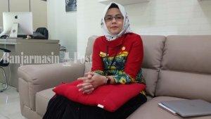 dr-galuh-tantri-narindra-st-mt-kepala-bappedalitbang-kabupaten-banjar-kalsel.jpg