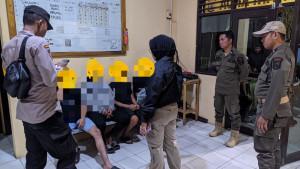e-mpat-remaja-kedapatan-mabuk-mabukan-minum-minuman-alkohol-oplosan.jpg